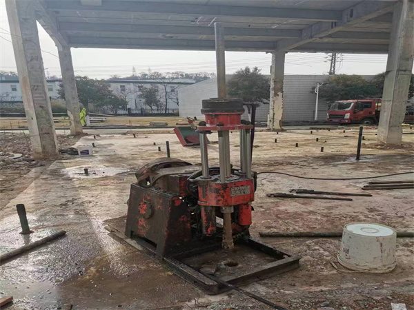 梁河袖阀管小导管注浆加固施工工艺